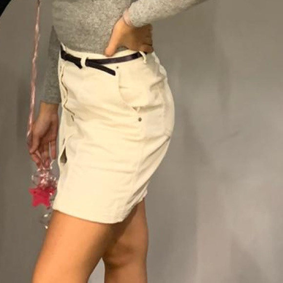 White high rise mini skirt - Picture 3 of 5